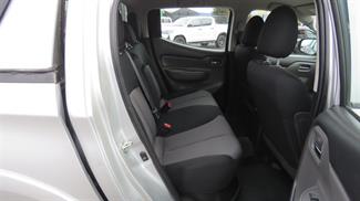 2016 Mitsubishi Triton - Thumbnail