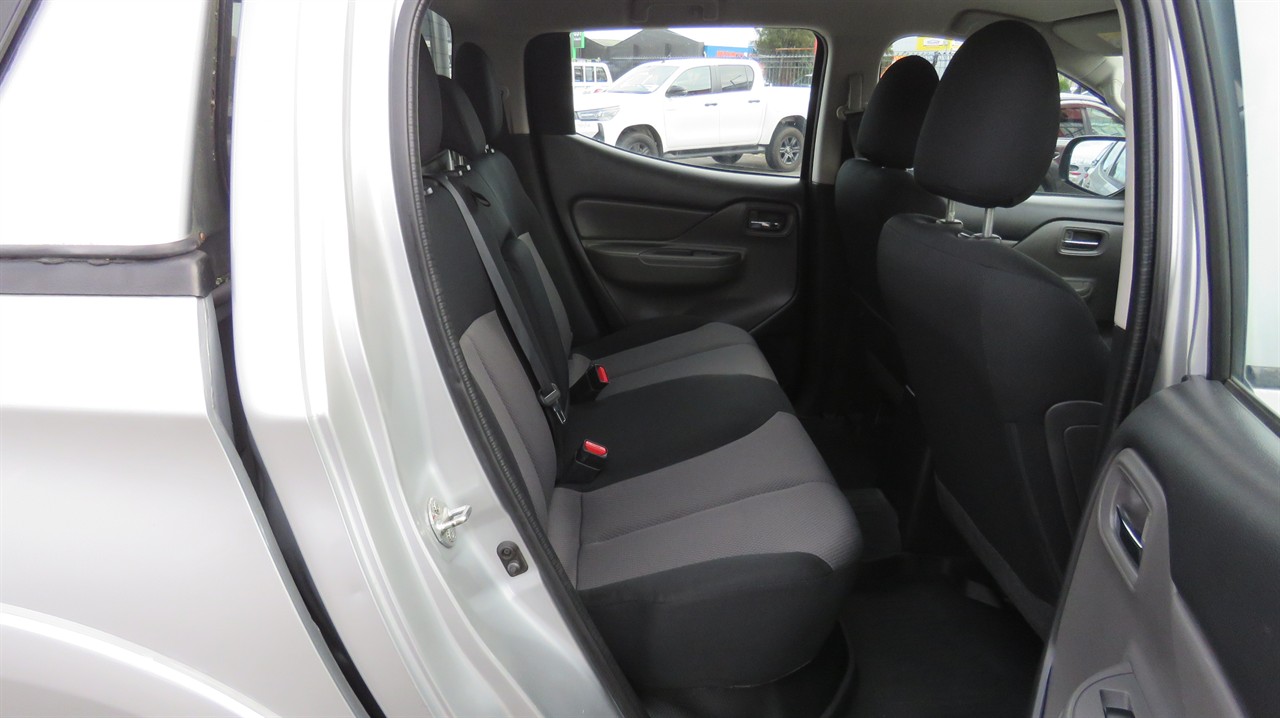 2016 Mitsubishi Triton