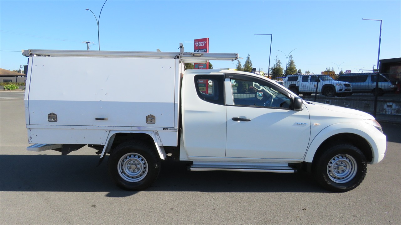 2018 Mitsubishi Triton