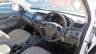 2018 Mitsubishi Triton - Thumbnail