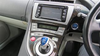 2014 Toyota Prius - Thumbnail