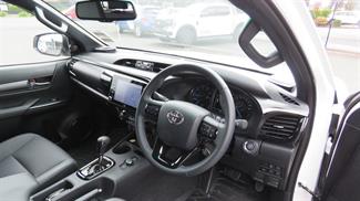 2026 Toyota Hilux - Thumbnail