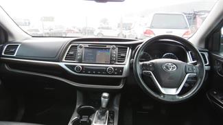 2015 Toyota Highlander - Thumbnail