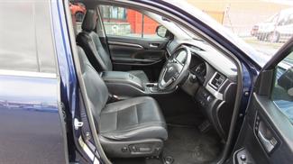 2015 Toyota Highlander - Thumbnail