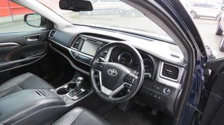 2015 Toyota Highlander - Thumbnail
