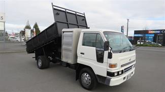 2002 Daihatsu Delta - Thumbnail