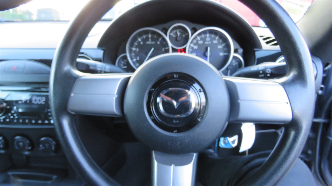 2005 Mazda Roadster
