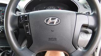 2015 Hyundai Iload - Thumbnail