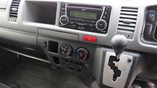 2013 Toyota Hiace - Thumbnail