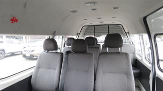 2013 Toyota Hiace - Thumbnail