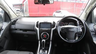 2019 Isuzu D-Max - Thumbnail