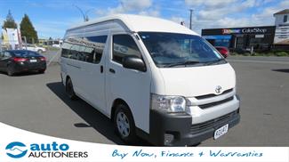 2016 Toyota Hiace - Thumbnail