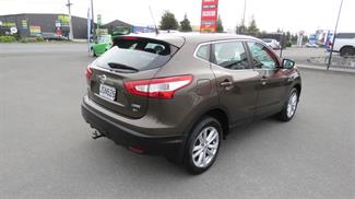 2016 Nissan Qashqai - Thumbnail