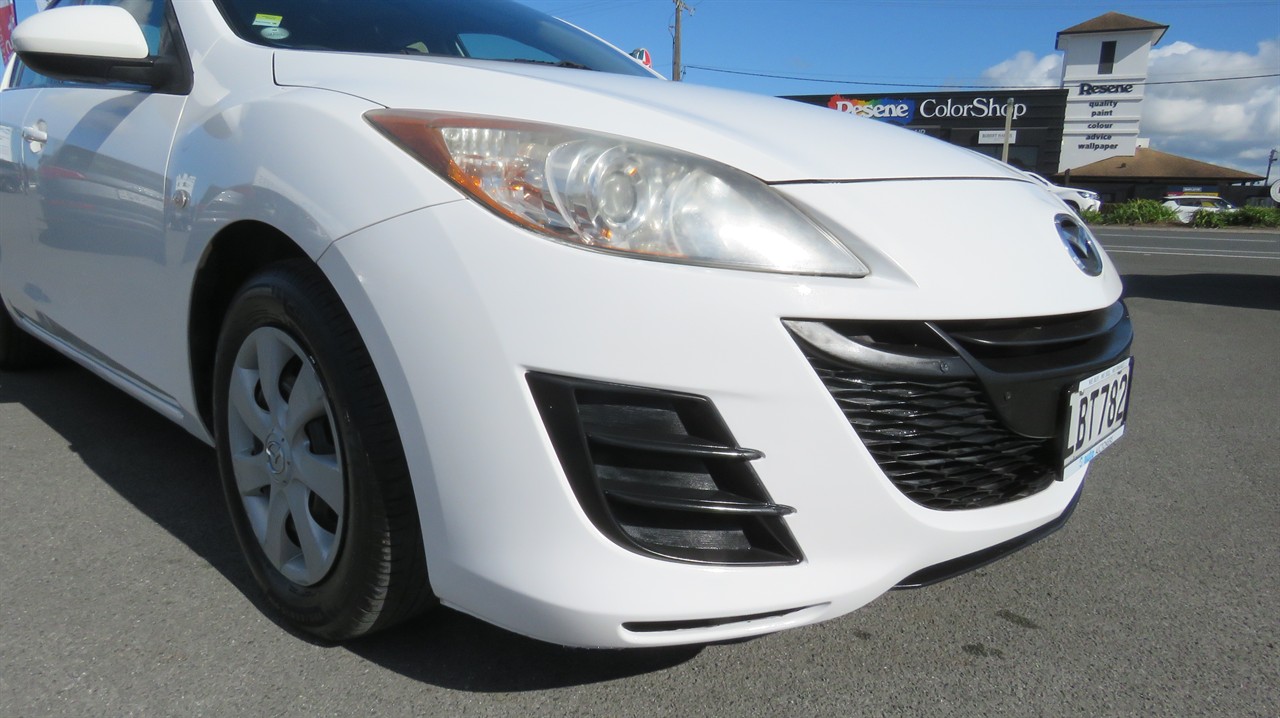 2010 Mazda Axela