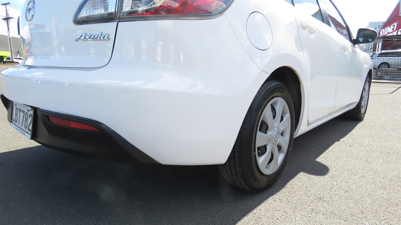 2010 Mazda Axela