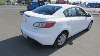 2010 Mazda Axela - Thumbnail