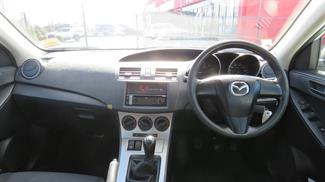 2010 Mazda Axela - Thumbnail