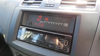 2010 Mazda Axela - Thumbnail