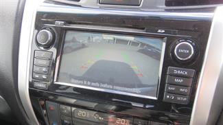 2015 Nissan Navara - Thumbnail
