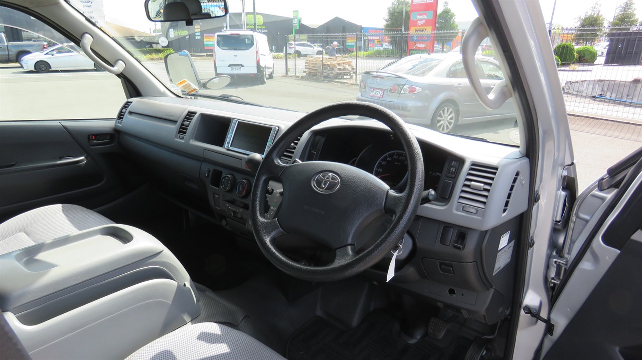 2010 Toyota Hiace