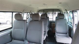 2010 Toyota Hiace - Thumbnail