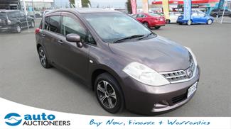 2009 Nissan Tiida - Thumbnail