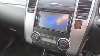 2009 Nissan Tiida - Thumbnail