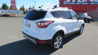 2017 Ford Escape - Thumbnail