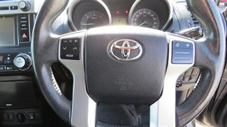 2014 Toyota Landcruiser Prado - Thumbnail