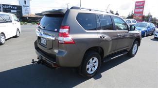 2014 Toyota Landcruiser Prado - Thumbnail