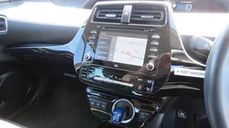 2022 Toyota Prius - Thumbnail