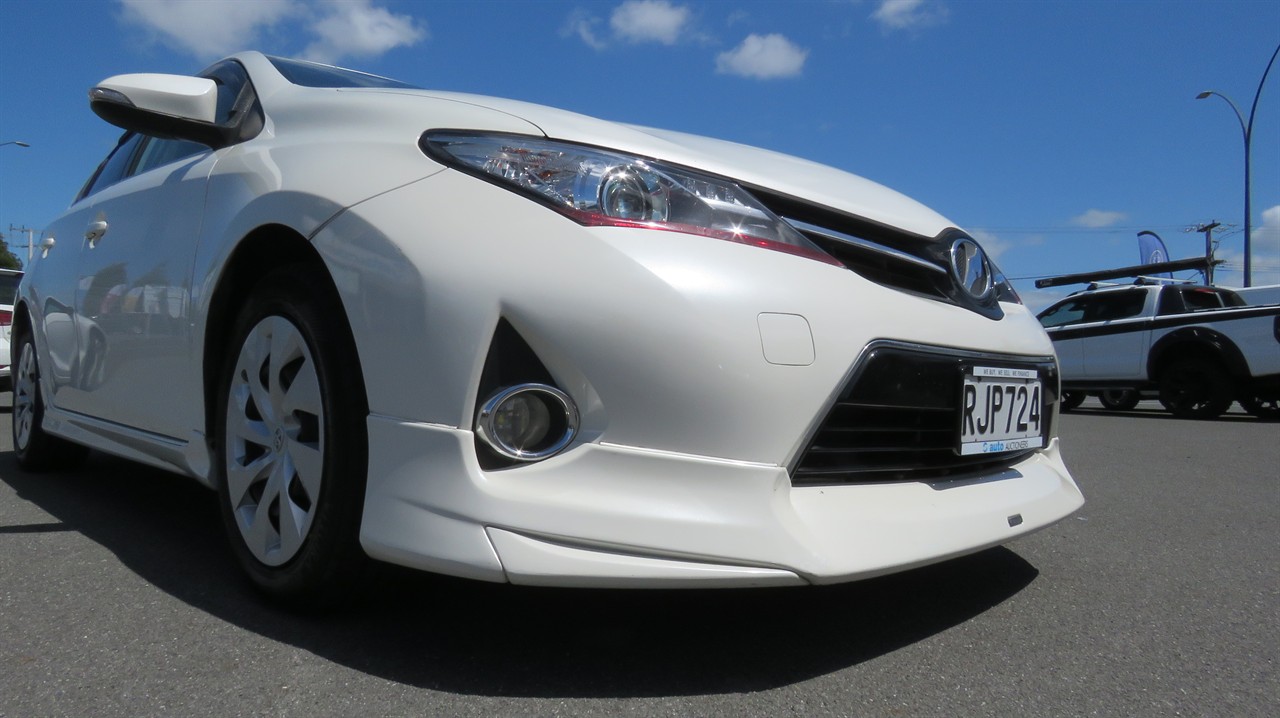 2012 Toyota Auris