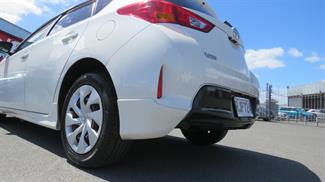 2012 Toyota Auris - Thumbnail