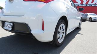 2012 Toyota Auris - Thumbnail