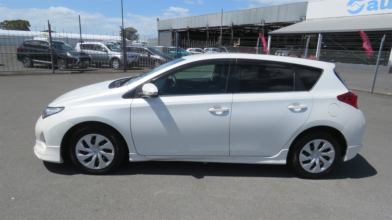 2012 Toyota Auris