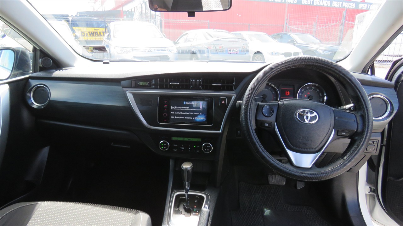 2012 Toyota Auris