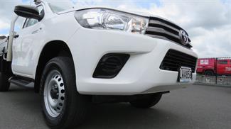 2018 Toyota Hilux - Thumbnail