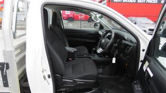 2018 Toyota Hilux - Thumbnail