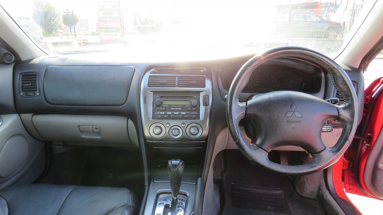 2003 Mitsubishi Diamante