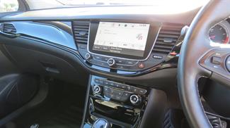 2018 Holden Astra - Thumbnail