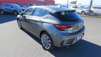 2018 Holden Astra - Thumbnail