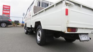 1994 Toyota Hiace - Thumbnail