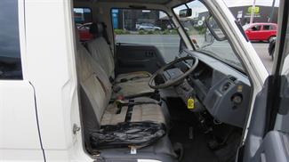 1994 Toyota Hiace - Thumbnail