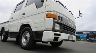 1994 Toyota Hiace - Thumbnail
