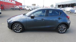 2016 Mazda 2 - Thumbnail