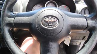 2004 Toyota RAV4 - Thumbnail