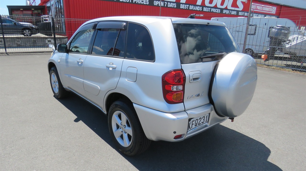 2004 Toyota RAV4