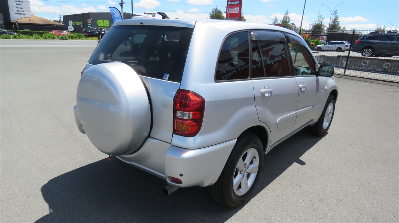 2004 Toyota RAV4