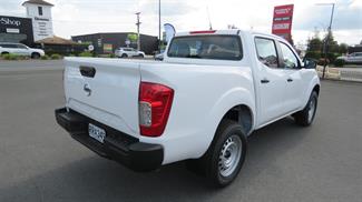 2026 Nissan Navara - Thumbnail