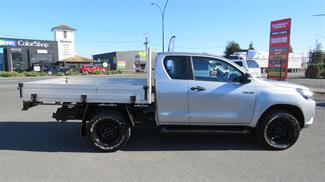 2018 Toyota Hilux - Thumbnail